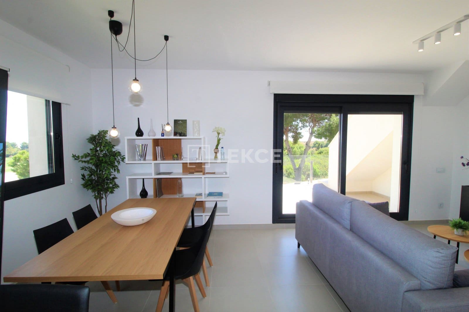 3 slaapkamer Flat te koop in Pinar de Campoverde met zwembad - € 335.000 (Ref: 9002797)