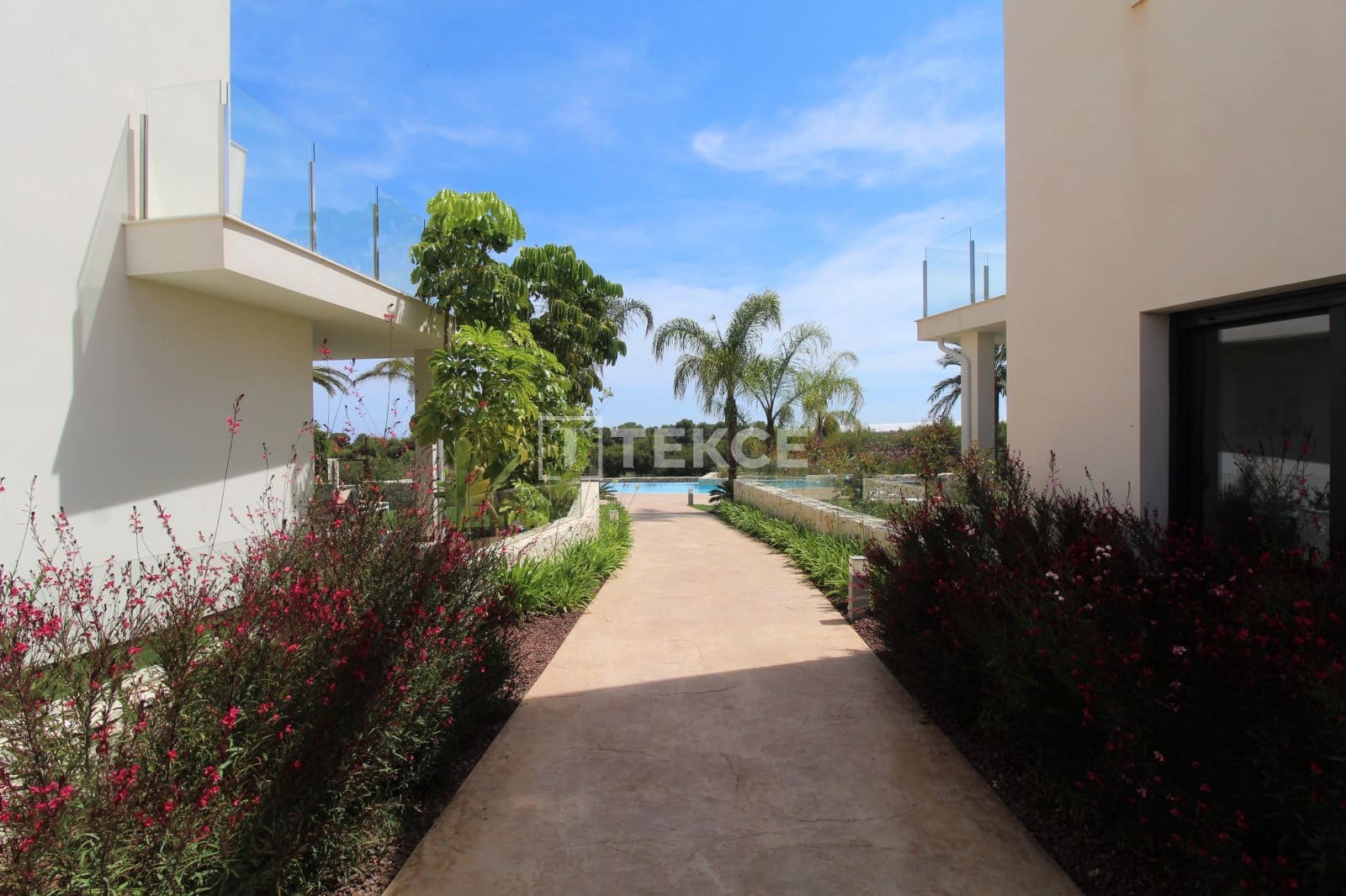 3 slaapkamer Flat te koop in Pinar de Campoverde met zwembad - € 335.000 (Ref: 9002797)