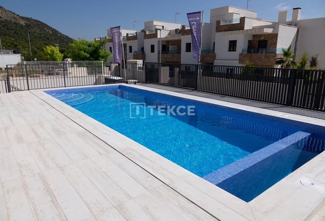 3 slaapkamer Villa te koop in Polop met zwembad - € 500.000 (Ref: 9004535)