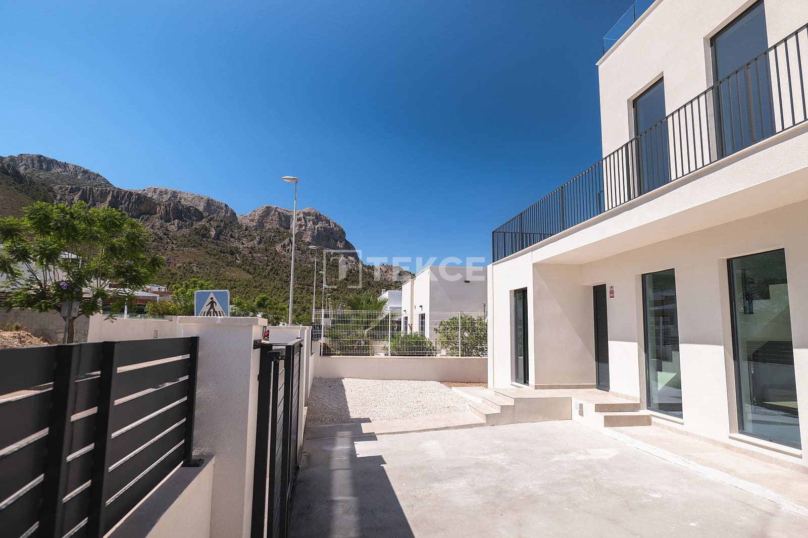 3 sypialnia Willa na sprzedaż w Polop z basenem - 720 000 € (Ref: 9004536)