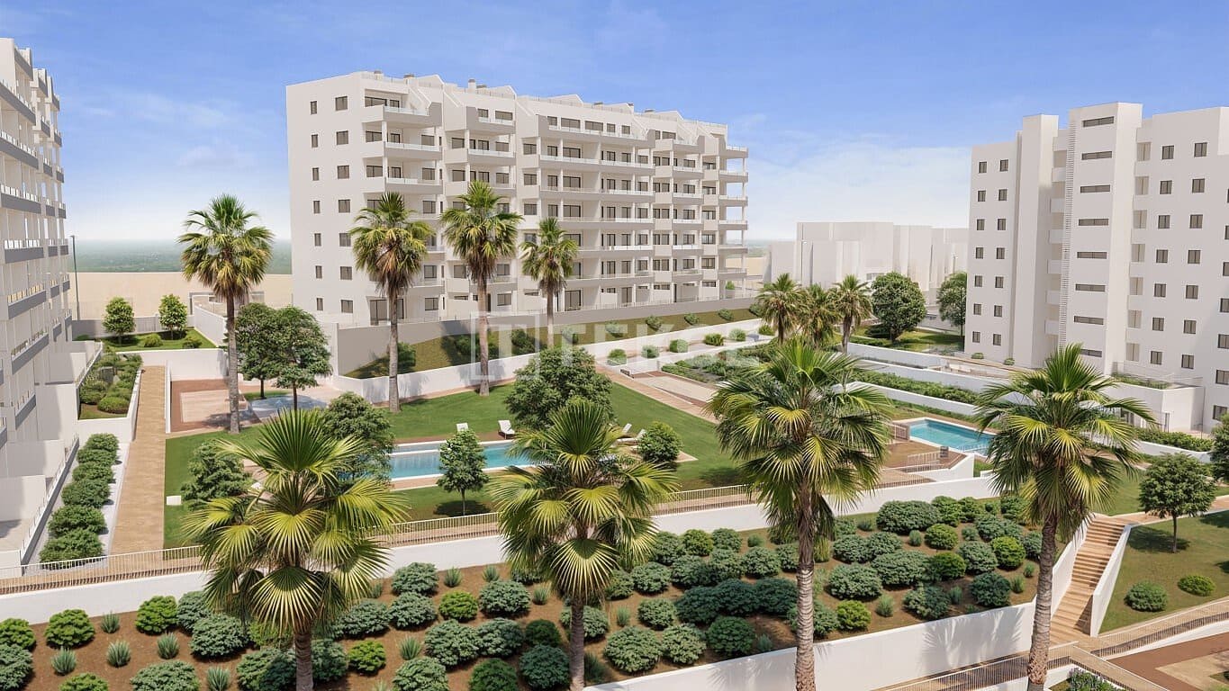 2 slaapkamer Flat te koop in San Miguel de Salinas met zwembad - € 241.000 (Ref: 9006512)