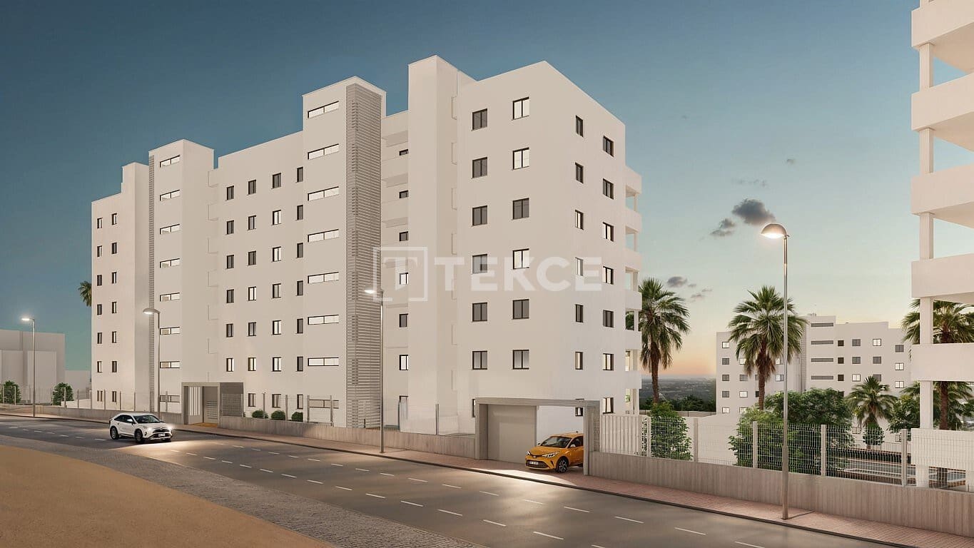 3 slaapkamer Flat te koop in San Miguel de Salinas met zwembad - € 276.000 (Ref: 9006514)