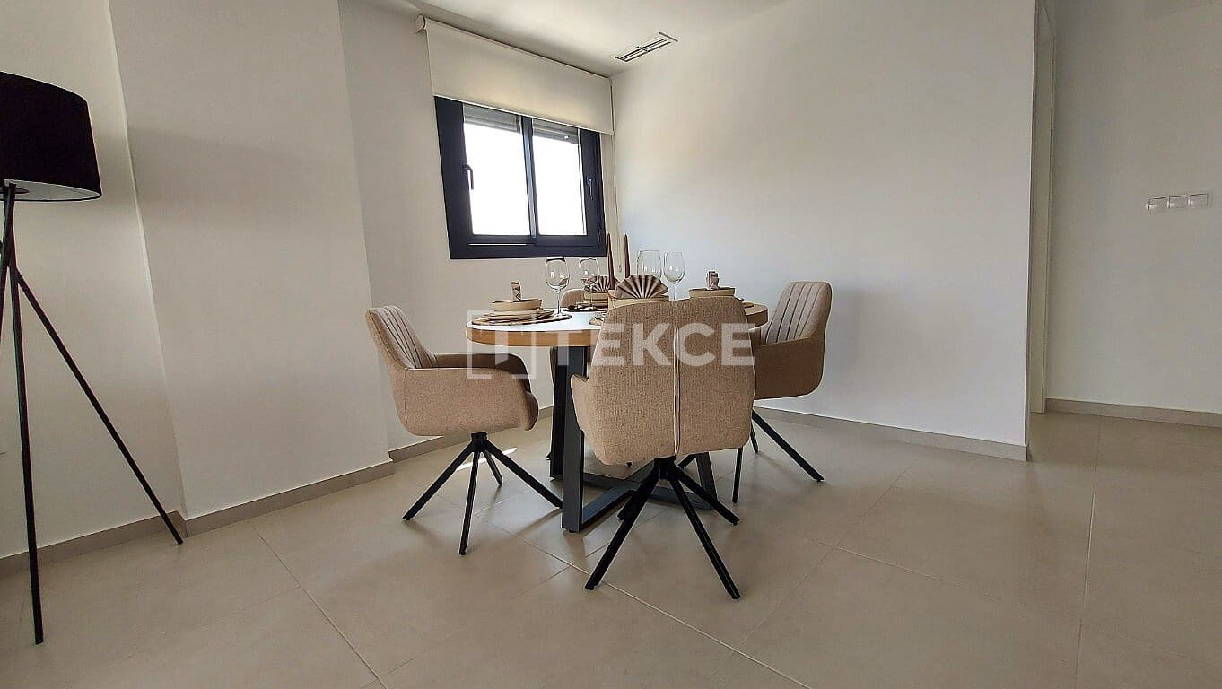 3 slaapkamer Flat te koop in San Miguel de Salinas met zwembad - € 276.000 (Ref: 9006514)