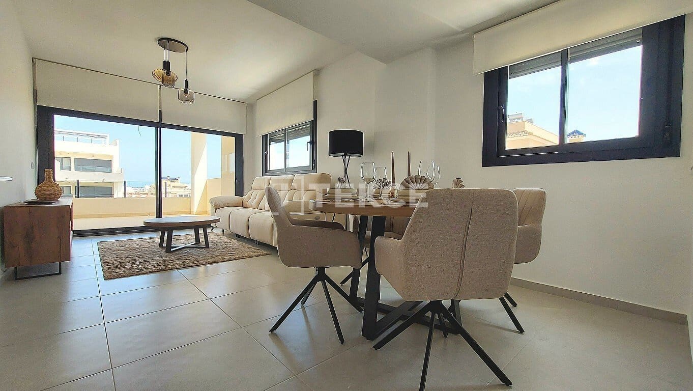 3 bedroom Flat for sale in San Miguel de Salinas with pool - € 322,000 (Ref: 9006516)