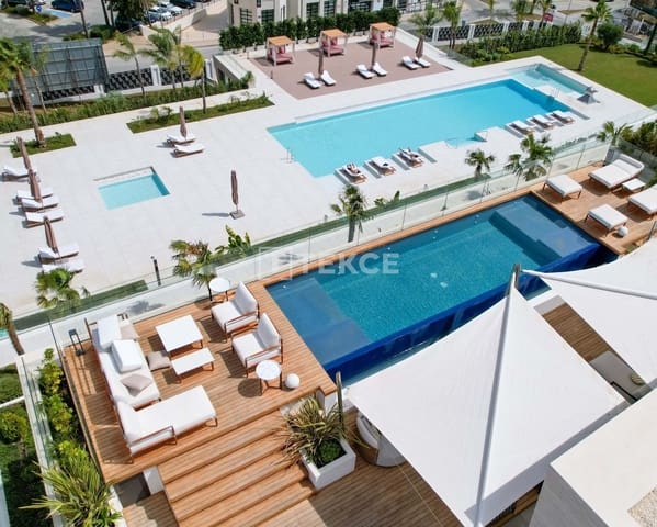 5 sovrum Lägenhet till salu i Golden Mile, Marbella med pool - 4 450 000 € (Ref: 9026135)