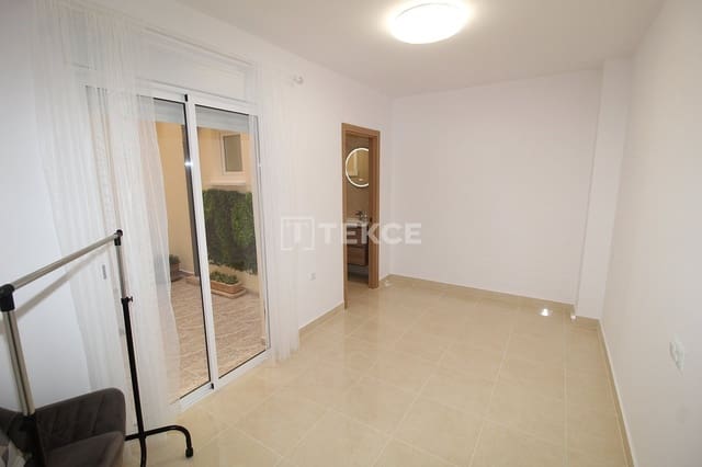 2 sovrum Lägenhet till salu i Torrevieja - 215 000 € (Ref: 9029059)