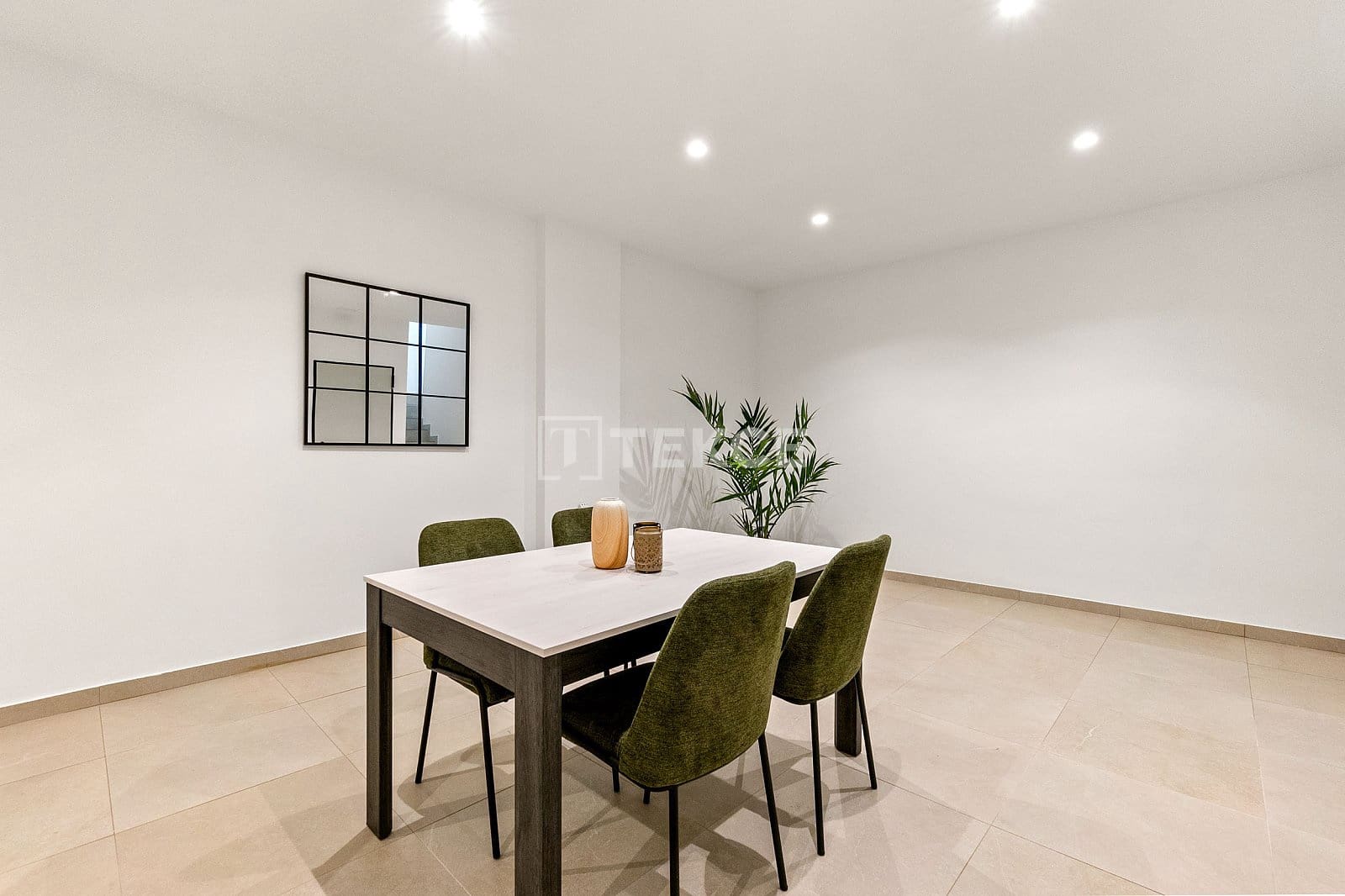 3 bedroom Villa for sale in Benijofar with pool - € 455,000 (Ref: 9031164)