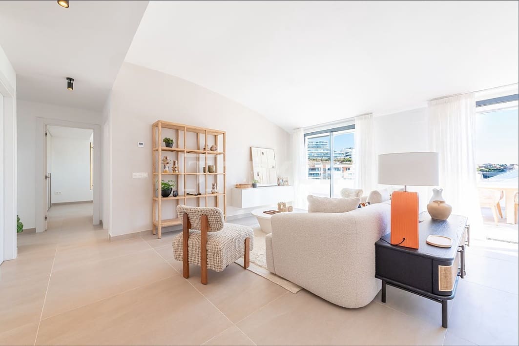 2 slaapkamer Flat te koop in Fuengirola met zwembad - € 849.000 (Ref: 9036237)