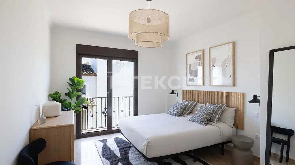 3 sypialnia Willa na sprzedaż w Estepona z basenem - 480 000 € (Ref: 9050562)