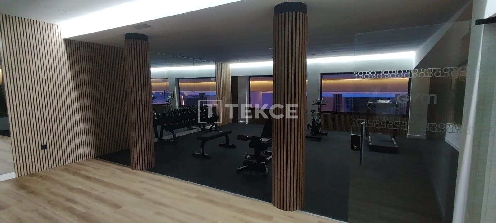 3 sypialnia Willa na sprzedaż w Estepona z basenem - 480 000 € (Ref: 9050562)