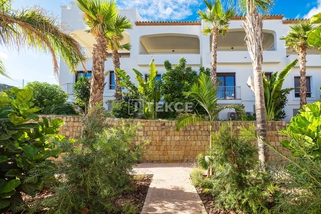 3 sypialnia Willa na sprzedaż w Estepona z basenem - 470 000 € (Ref: 9050562)