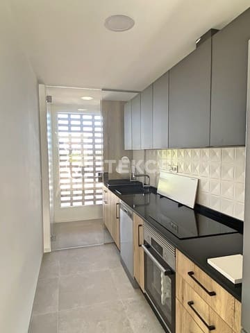 2 soveværelse Lejlighed til salg i Torrevieja med swimmingpool - € 271.000 (Ref: 9062026)
