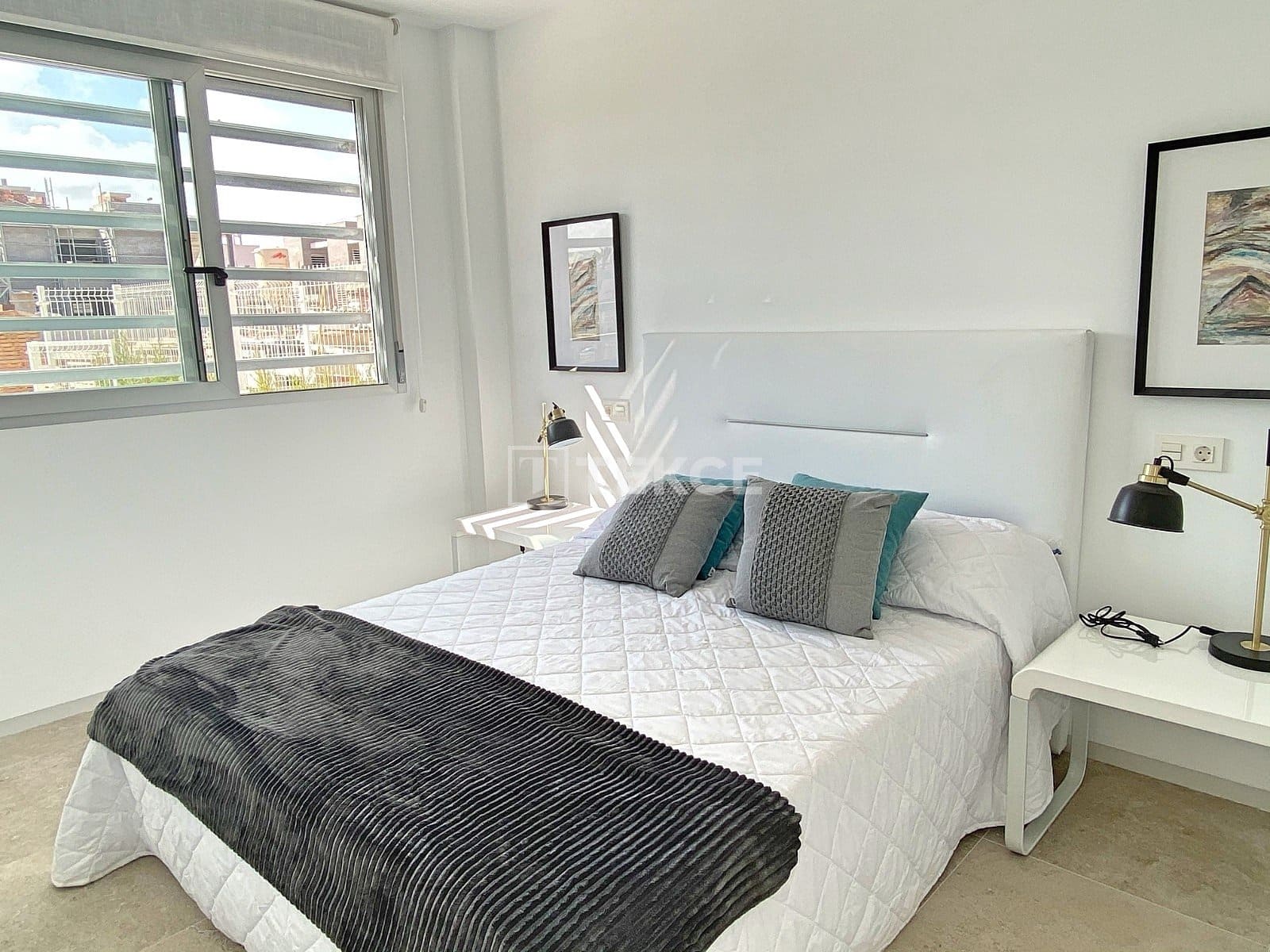 2 sypialnia Mieszkanie na sprzedaż w Torrevieja z basenem - 271 000 € (Ref: 9062026)