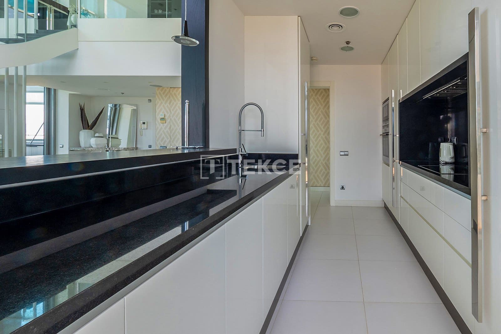 2 soveværelse Lejlighed til salg i Barcelona by med swimmingpool - € 1.850.000 (Ref: 9062028)