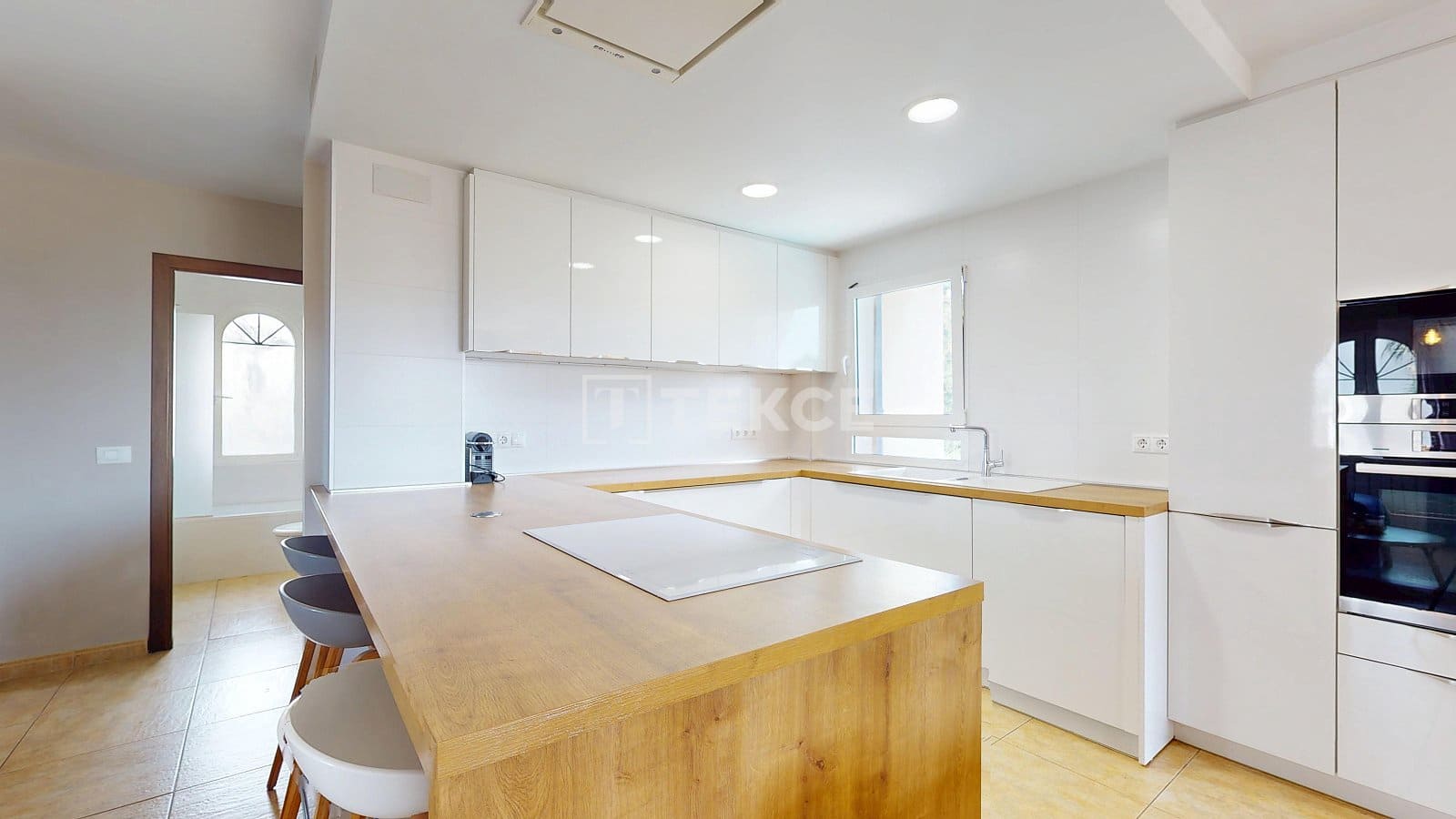 5 sypialnia Willa na sprzedaż w La Zenia z basenem - 795 000 € (Ref: 9068415)