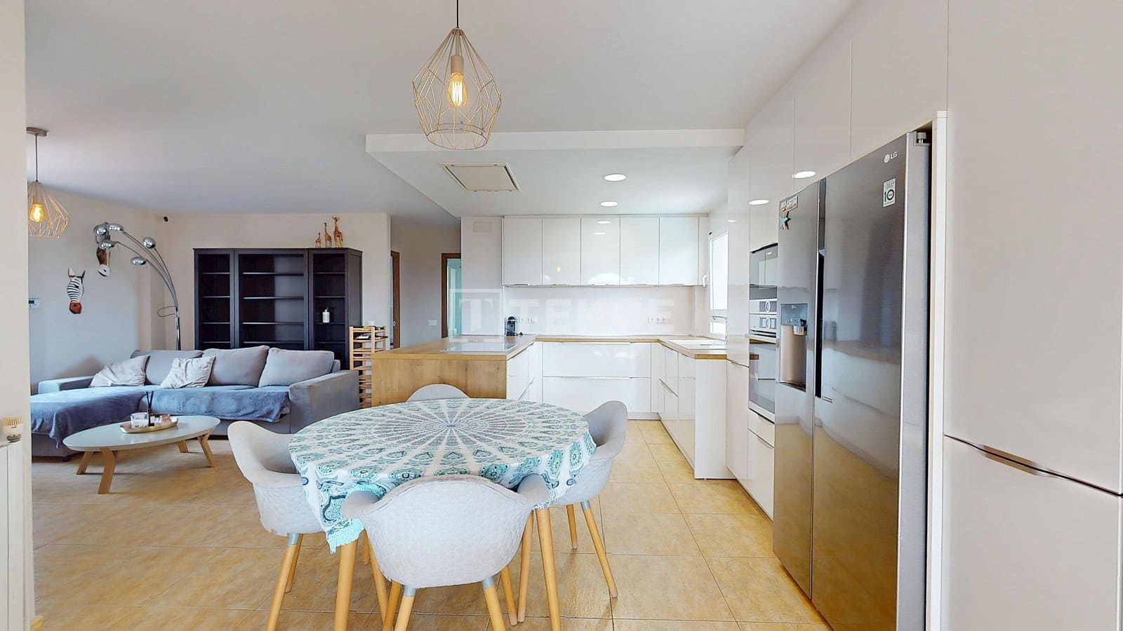 5 sypialnia Willa na sprzedaż w La Zenia z basenem - 795 000 € (Ref: 9068415)