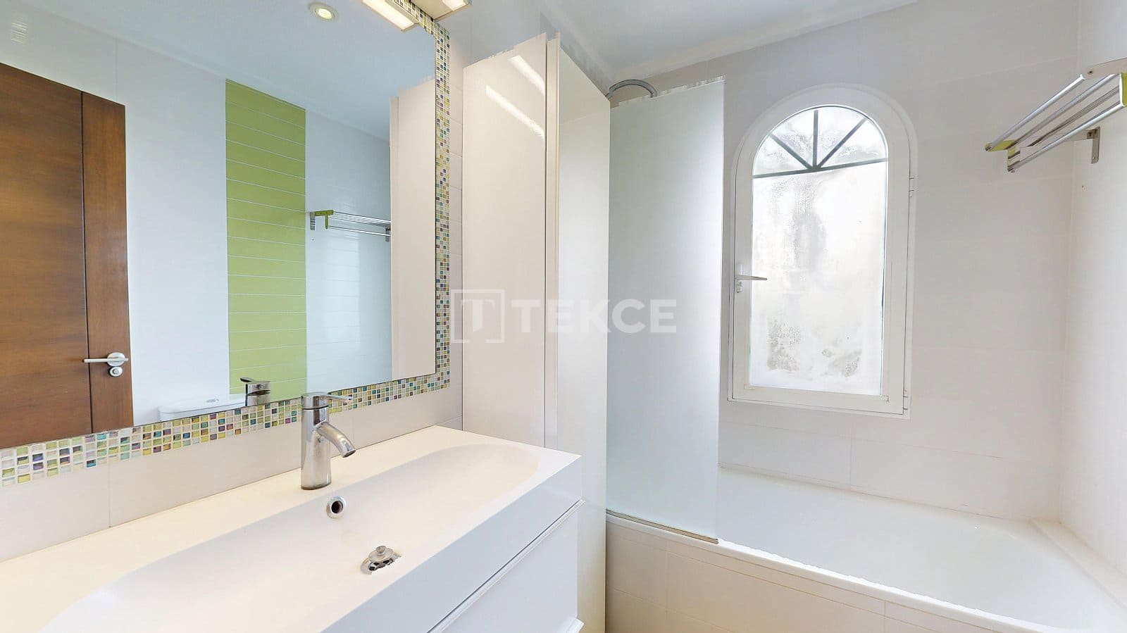 5 sypialnia Willa na sprzedaż w La Zenia z basenem - 795 000 € (Ref: 9068415)