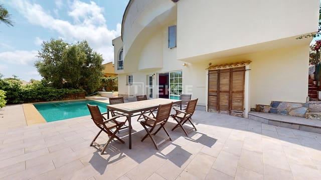 5 soverom Villa til salgs i La Zenia, Orihuela med svømmebasseng - € 795 000 (Ref: 9068415)