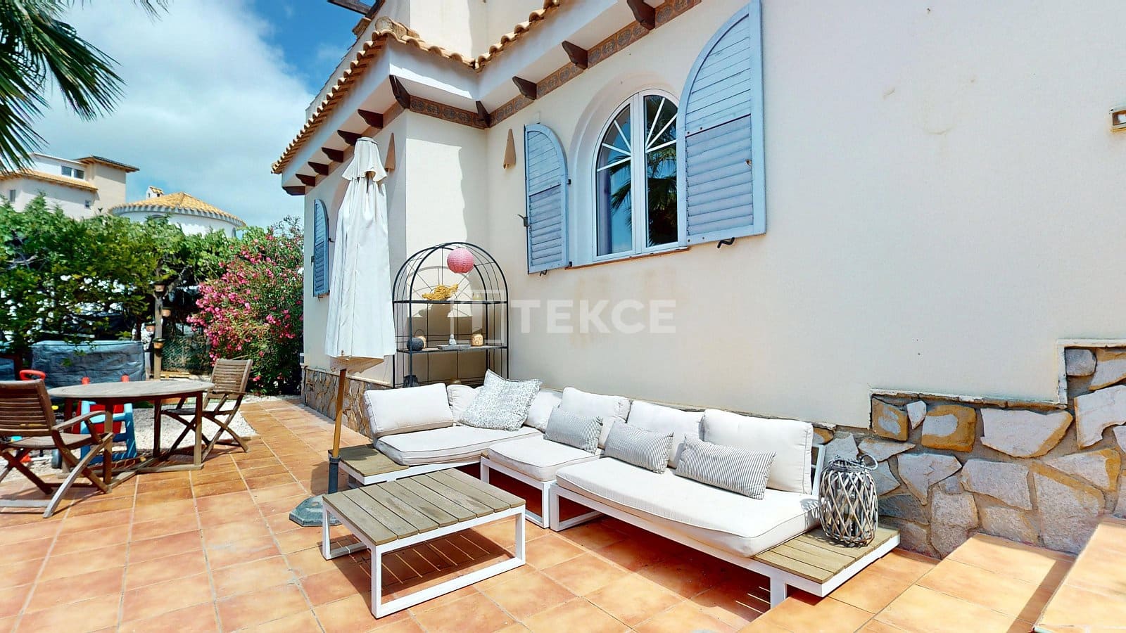 5 sypialnia Willa na sprzedaż w La Zenia z basenem - 795 000 € (Ref: 9068415)