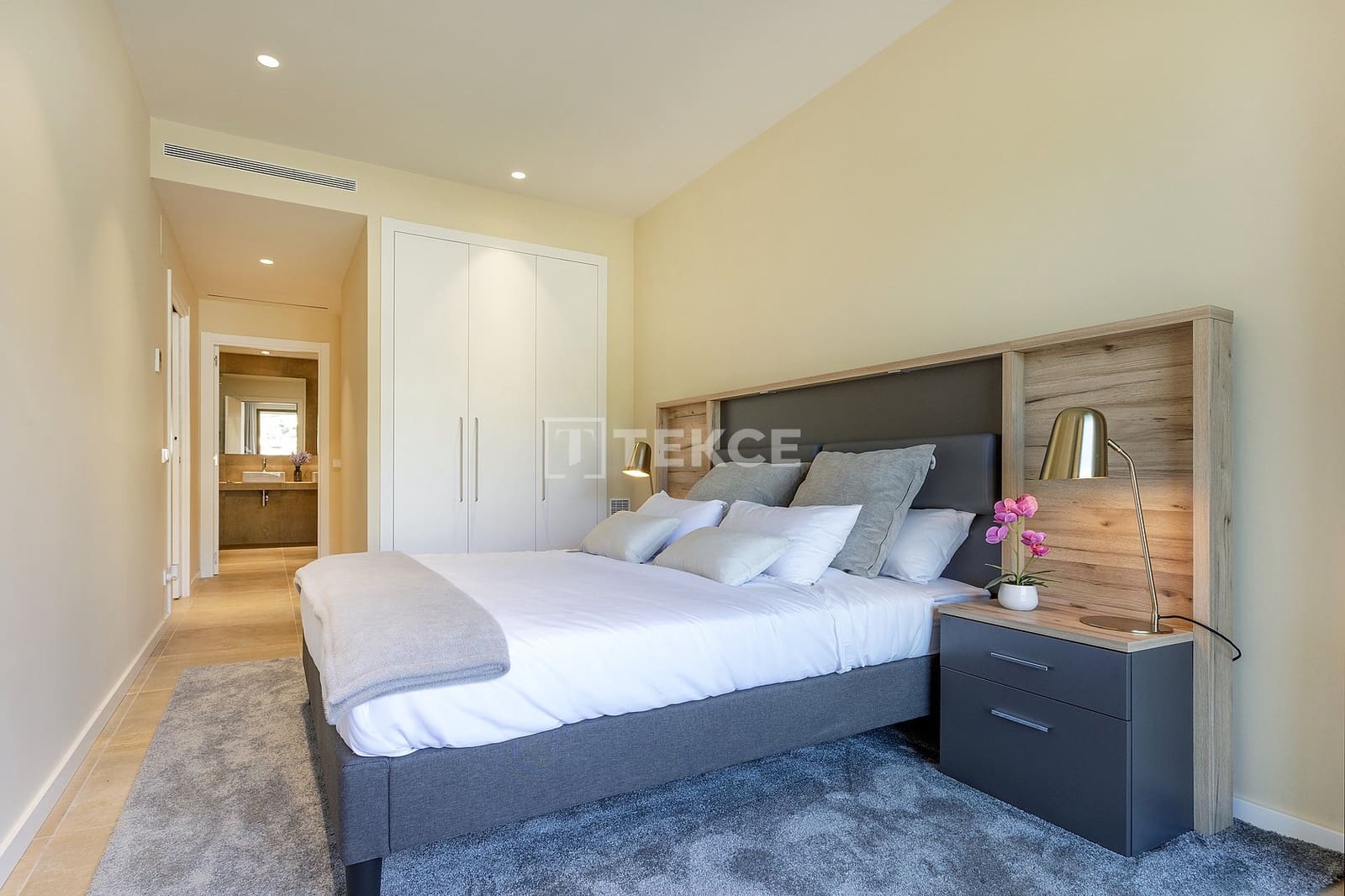 4 soveværelse Lejlighed til salg i Sa Riera med swimmingpool - € 762.000 (Ref: 9074701)