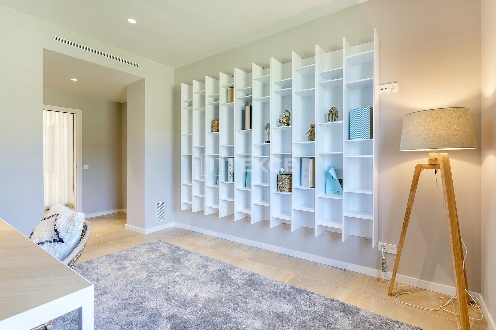 4 soveværelse Lejlighed til salg i Sa Riera med swimmingpool - € 762.000 (Ref: 9074701)