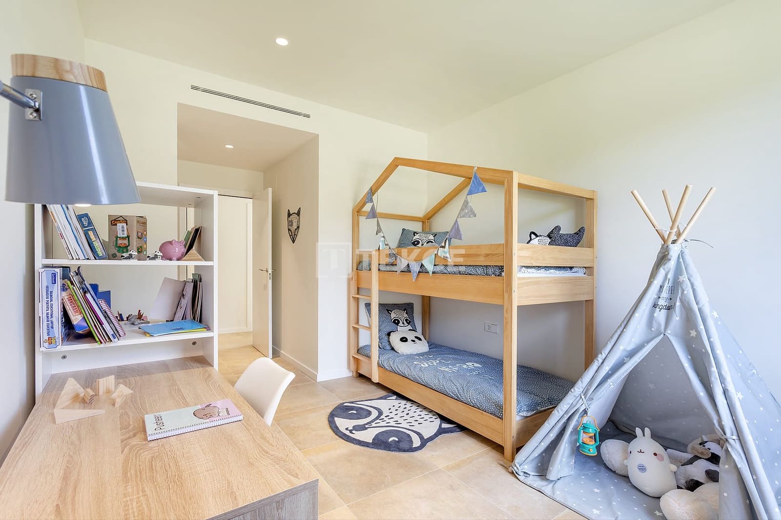 4 soveværelse Lejlighed til salg i Sa Riera med swimmingpool - € 762.000 (Ref: 9074701)