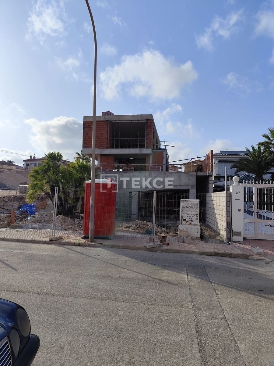 3 chambre Villa/Maison à vendre à Ciudad Quesada avec piscine - 1 050 000 € (Ref: 9127899)