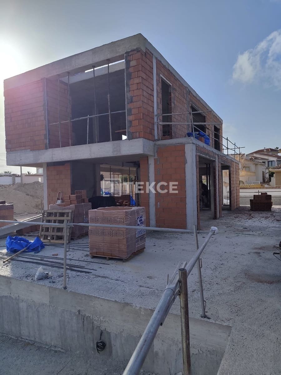 3 chambre Villa/Maison à vendre à Ciudad Quesada avec piscine - 1 050 000 € (Ref: 9127899)