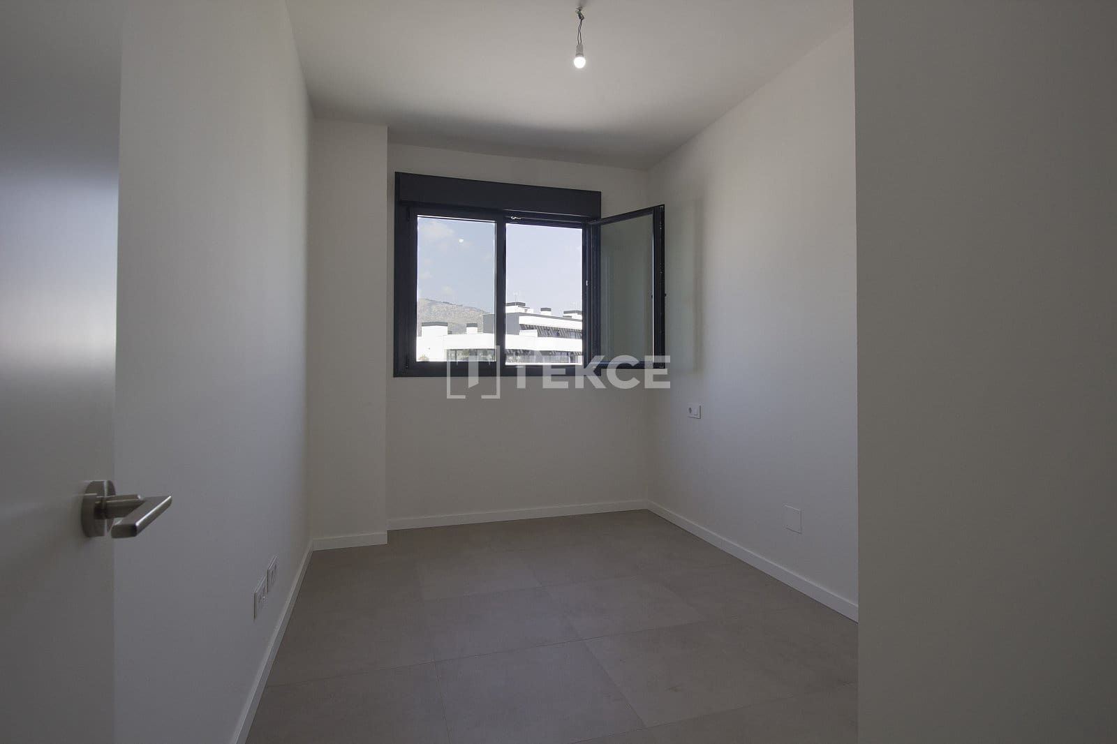 4 slaapkamer Flat te koop in Torremolinos met zwembad - € 1.450.000 (Ref: 9132008)