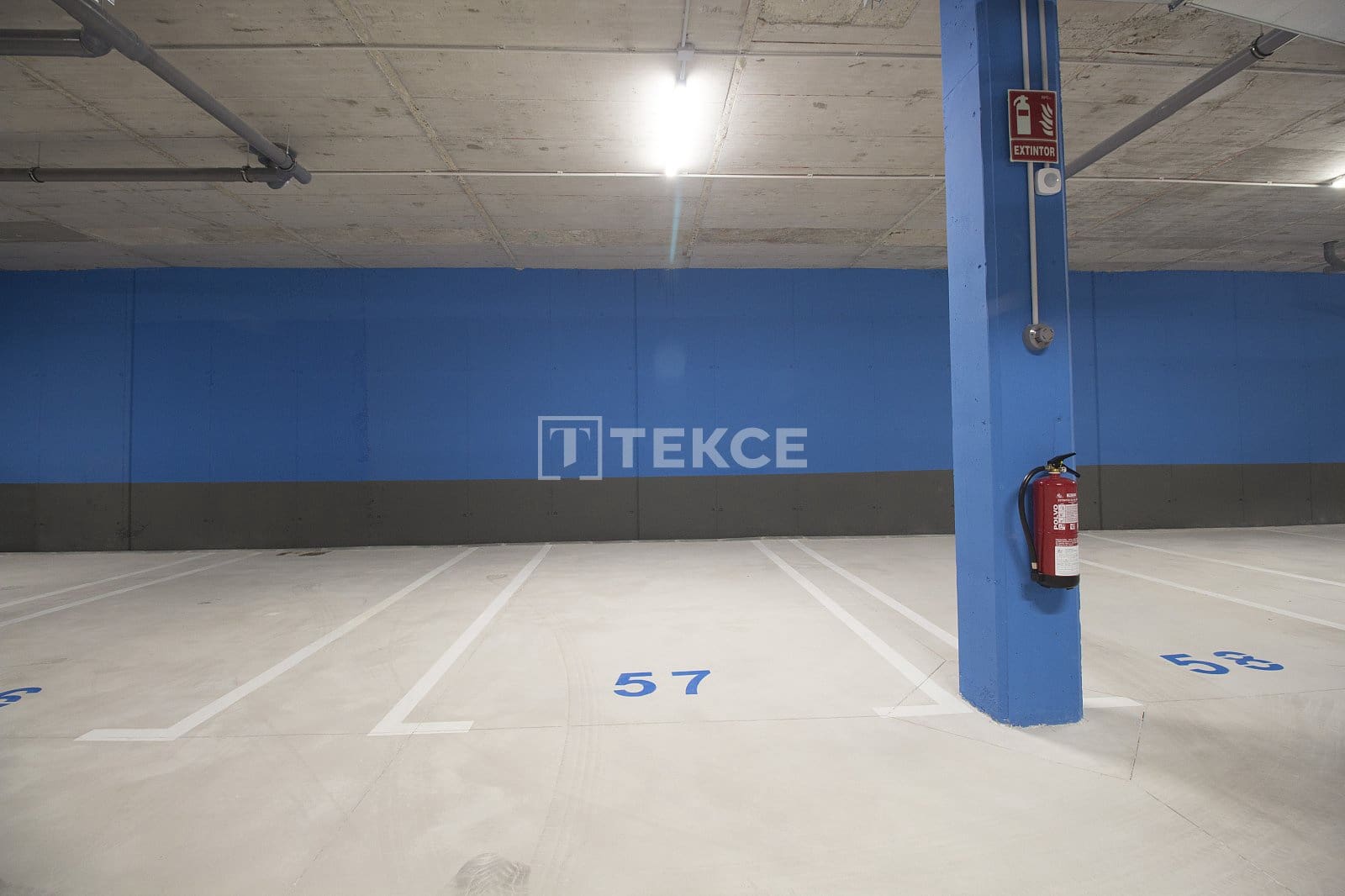 4 slaapkamer Flat te koop in Torremolinos met zwembad - € 1.450.000 (Ref: 9132008)