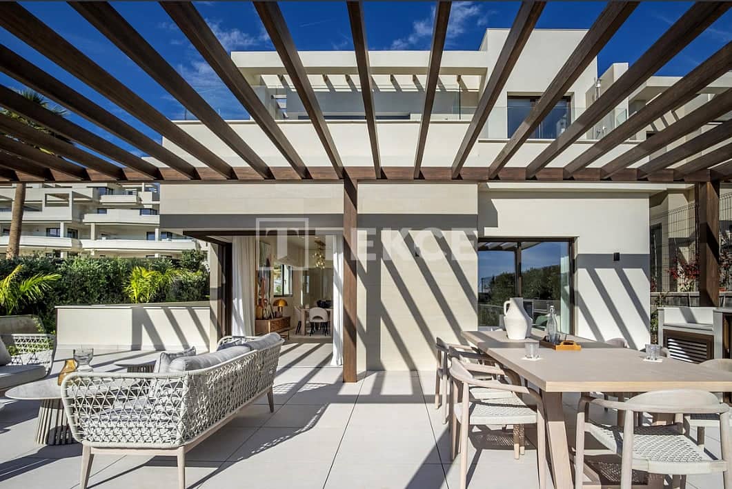 Chalet de 4 habitaciones en Estepona en venta con piscina - 4.500.000 € (Ref: 9146642)