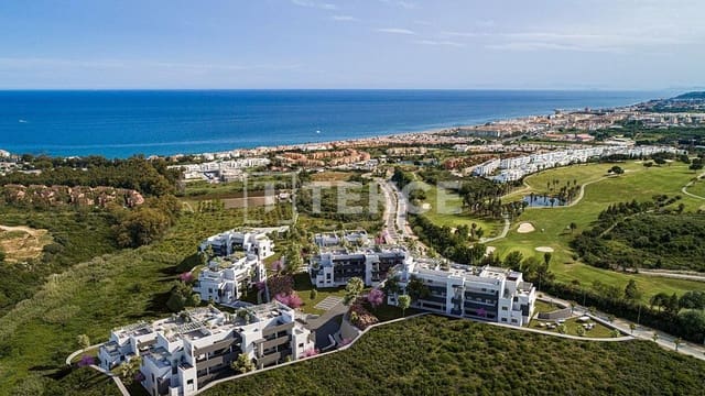 3 bedroom Flat for sale in Casares with pool - € 584,000 (Ref: 9146649)