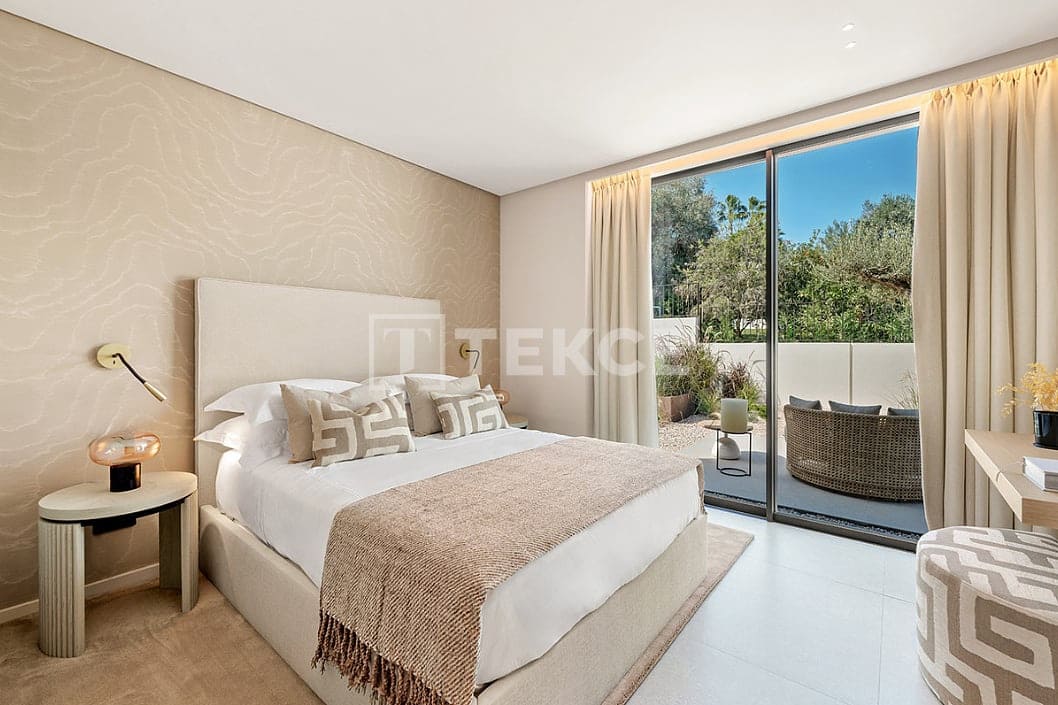 4 soveværelse Villa til salg i Nueva Andalucia med swimmingpool - € 5.975.000 (Ref: 9151599)