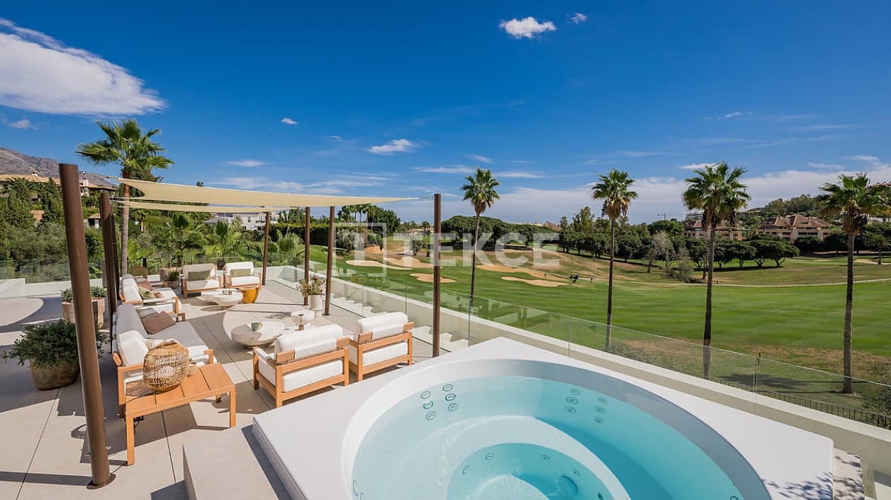 4 soveværelse Villa til salg i Nueva Andalucia med swimmingpool - € 5.975.000 (Ref: 9151599)