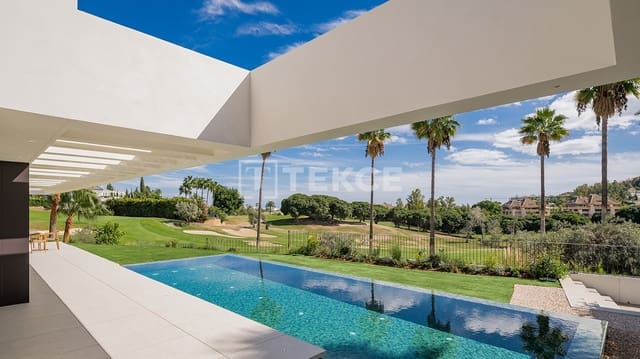 4 soveværelse Villa til salg i Nueva Andalucia, Marbella med swimmingpool - € 5.975.000 (Ref: 9151599)