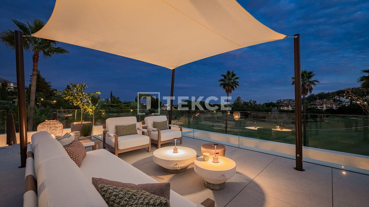 4 soveværelse Villa til salg i Nueva Andalucia med swimmingpool - € 5.975.000 (Ref: 9151599)