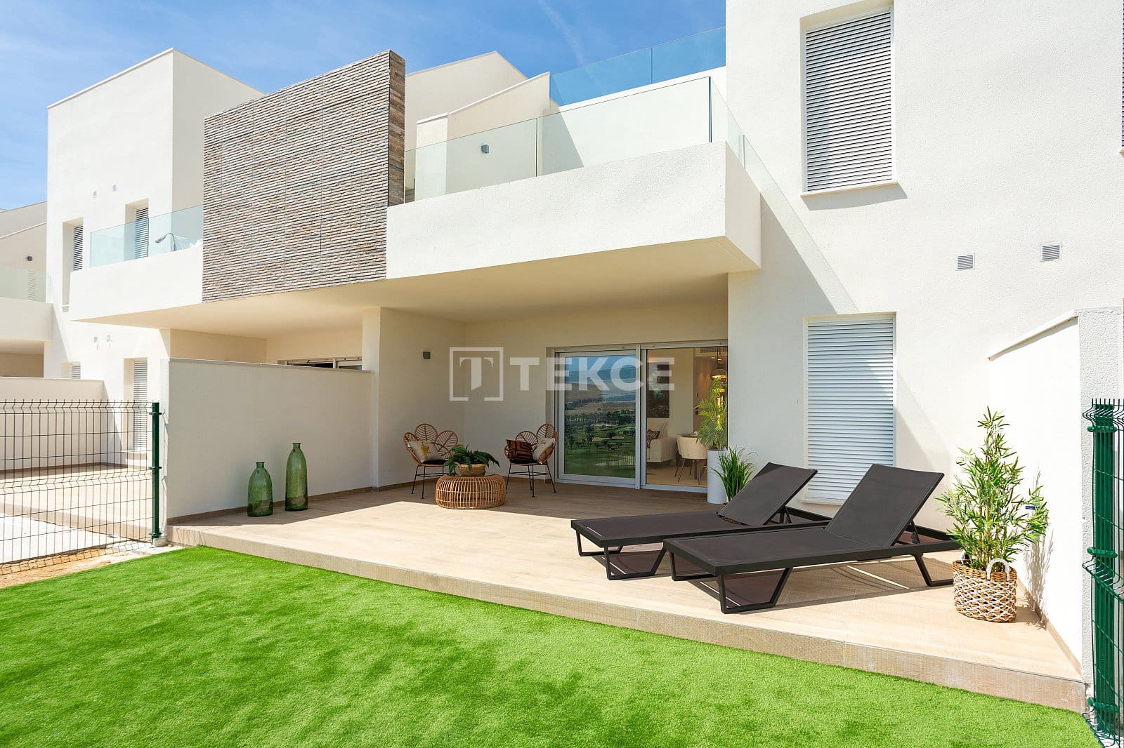 3 bedroom Flat for sale in Algorfa with pool - € 355,000 (Ref: 9153545)