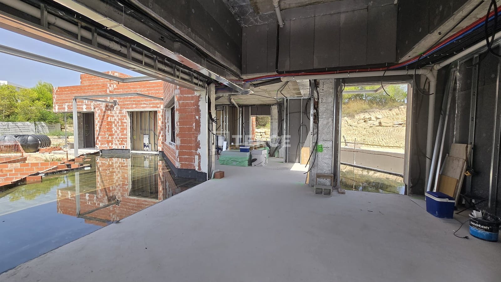 3 slaapkamer Villa te koop in San Miguel de Salinas met zwembad - € 2.450.000 (Ref: 9172674)