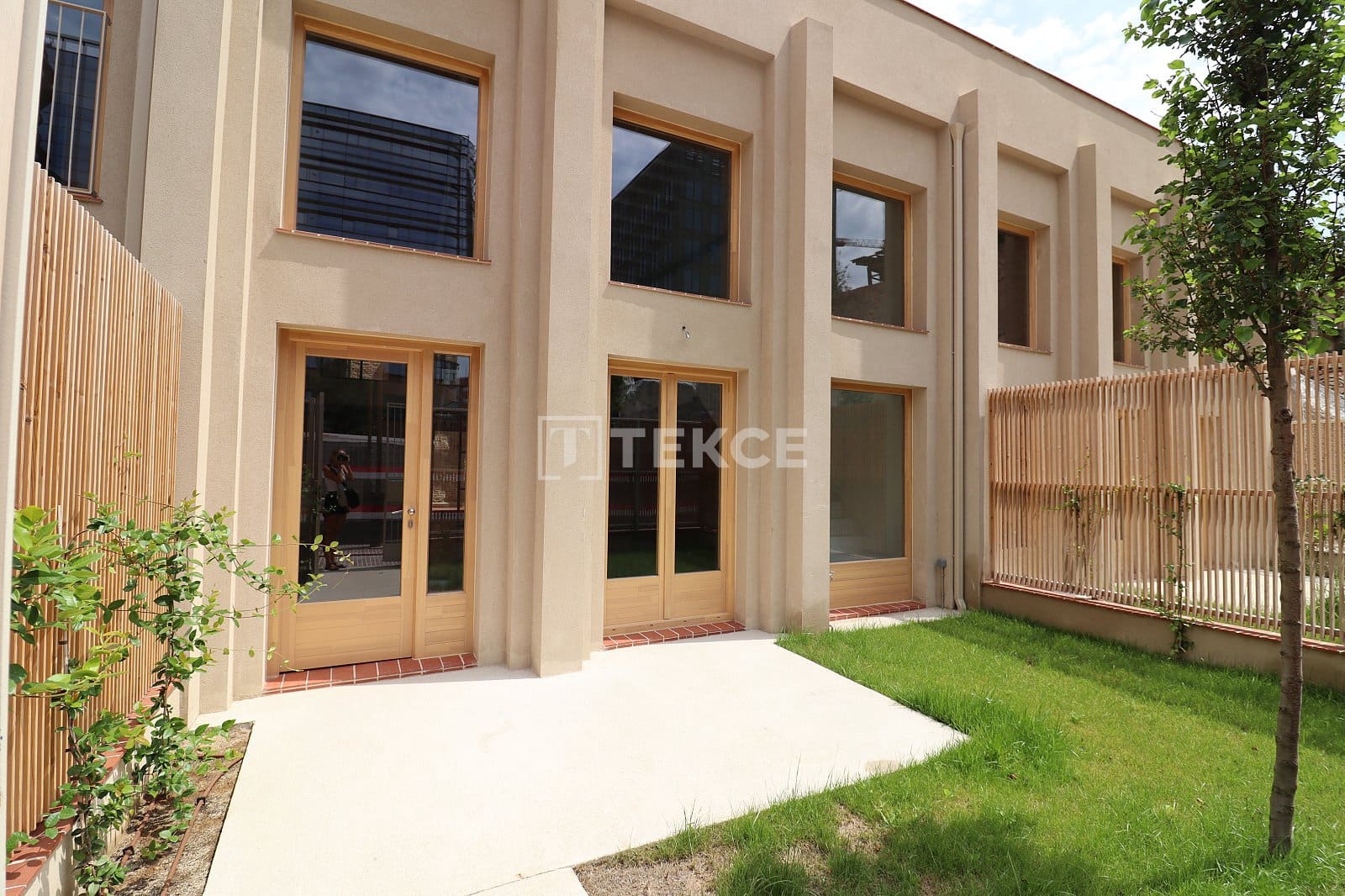 2 soveværelse Villa til salg i Barcelona by med swimmingpool - € 760.000 (Ref: 9172675)