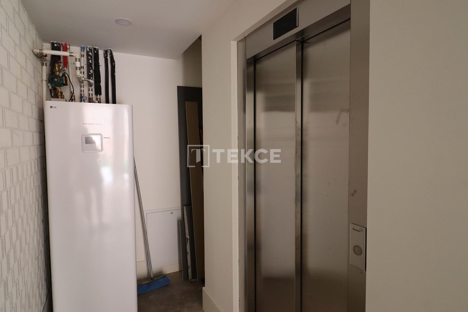 3 soveværelse Villa til salg i Barcelona by med swimmingpool - € 1.025.000 (Ref: 9172676)