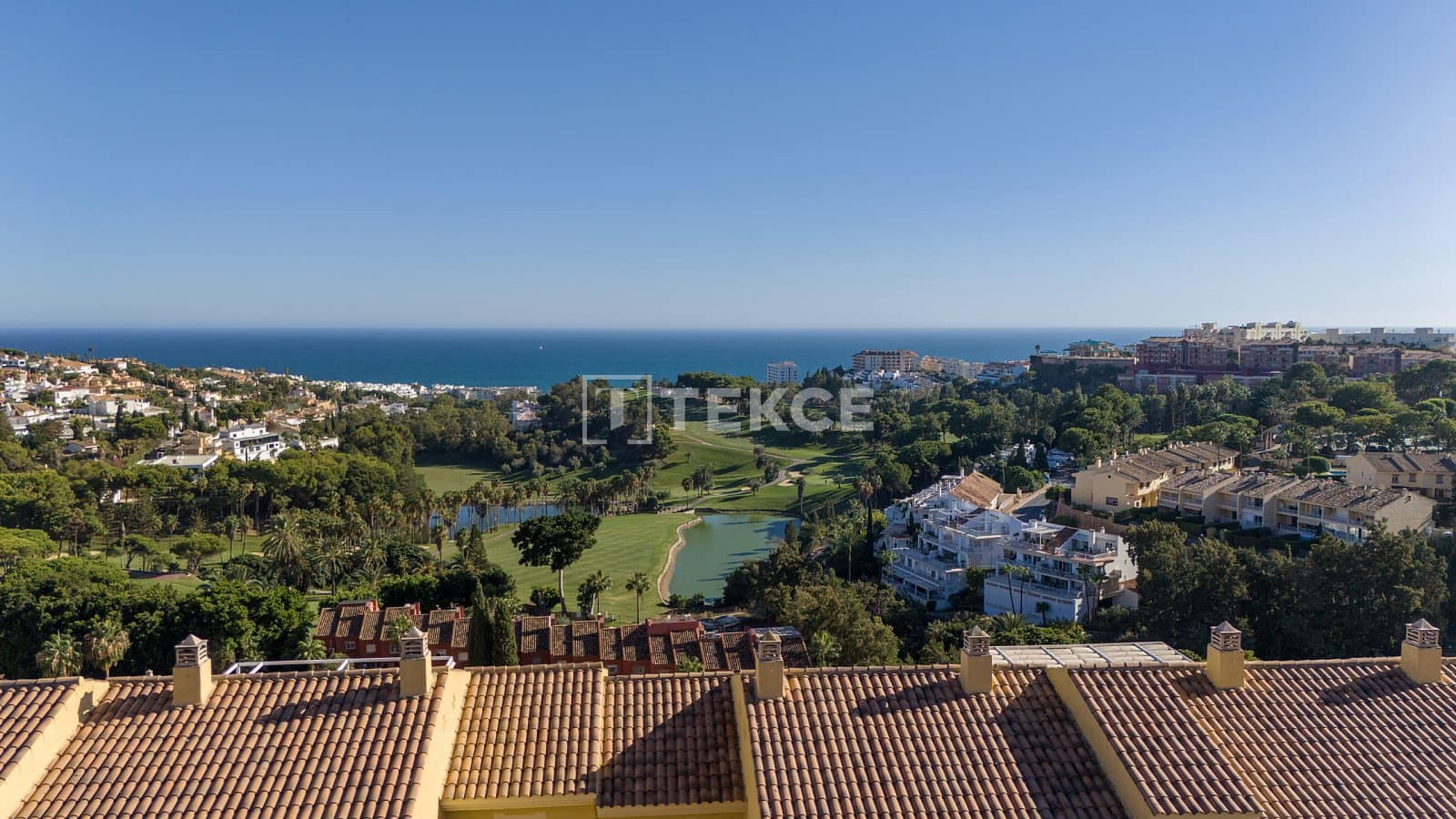 3 slaapkamer Flat te koop in Torrequebrada met zwembad - € 960.000 (Ref: 9183188)