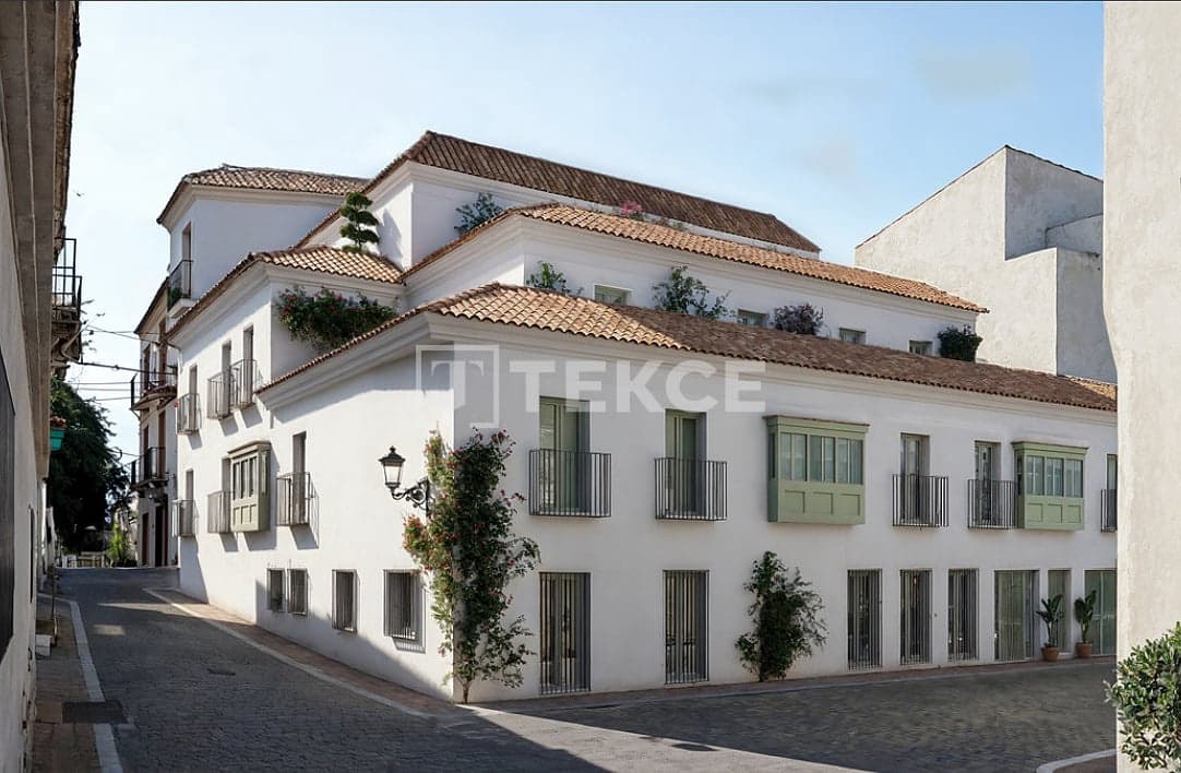 3 sypialnia Mieszkanie na sprzedaż w Estepona z basenem - 895 000 € (Ref: 9195154)