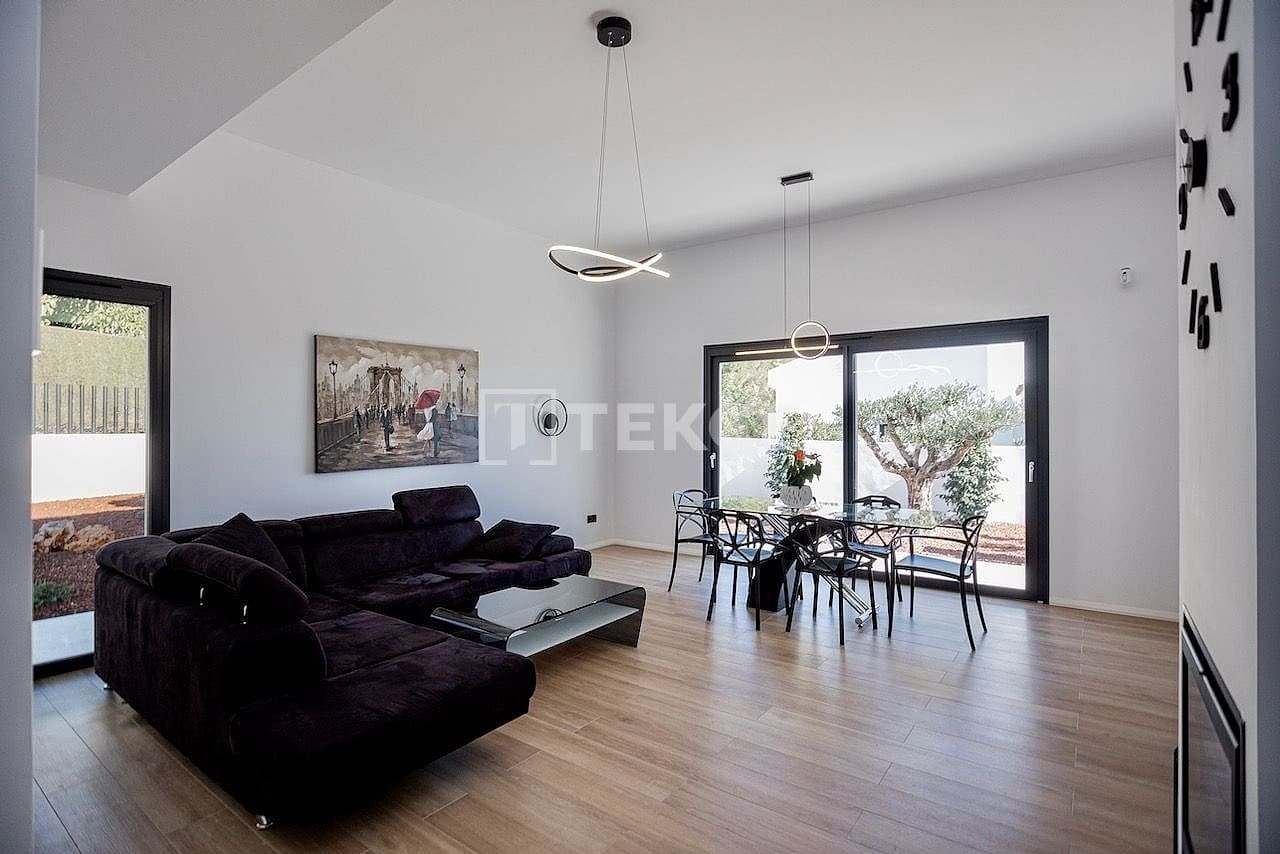 4 sypialnia Willa na sprzedaż w Altea z basenem - 995 000 € (Ref: 9200164)