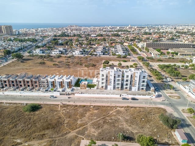 2 sovrum Lägenhet till salu i Torrevieja med pool - 399 000 € (Ref: 9204137)