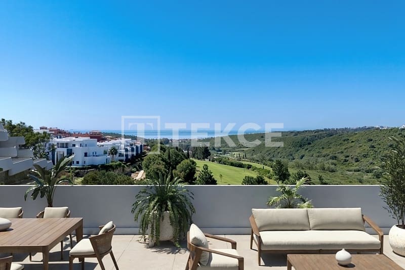 Piso de 3 habitaciones en Casares en venta con piscina - 440.000 € (Ref: 9226083)