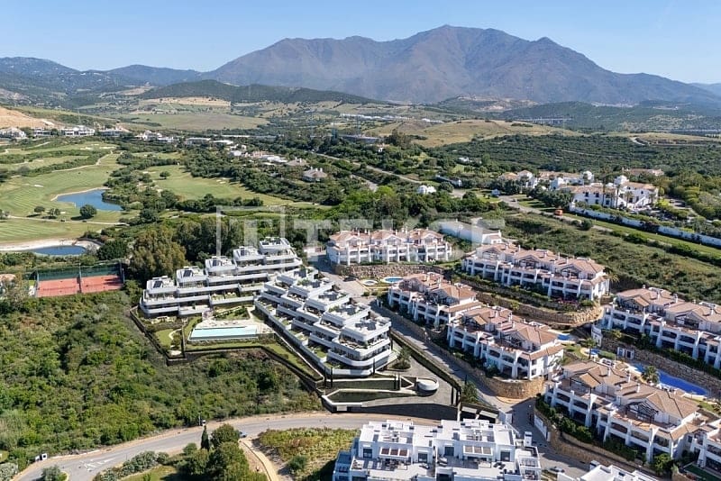 3 sovrum Lägenhet till salu i Casares med pool - 716 000 € (Ref: 9226085)