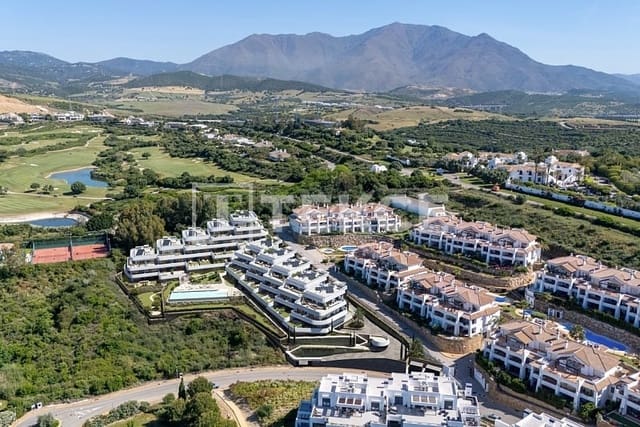 3 sovrum Lägenhet till salu i Casares med pool - 716 000 € (Ref: 9226085)