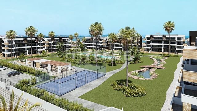 Piso de 2 habitaciones en Torrevieja en venta con piscina - 289.000 € (Ref: 9232074)
