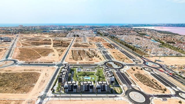 Piso de 2 habitaciones en Torrevieja en venta con piscina - 289.000 € (Ref: 9232074)