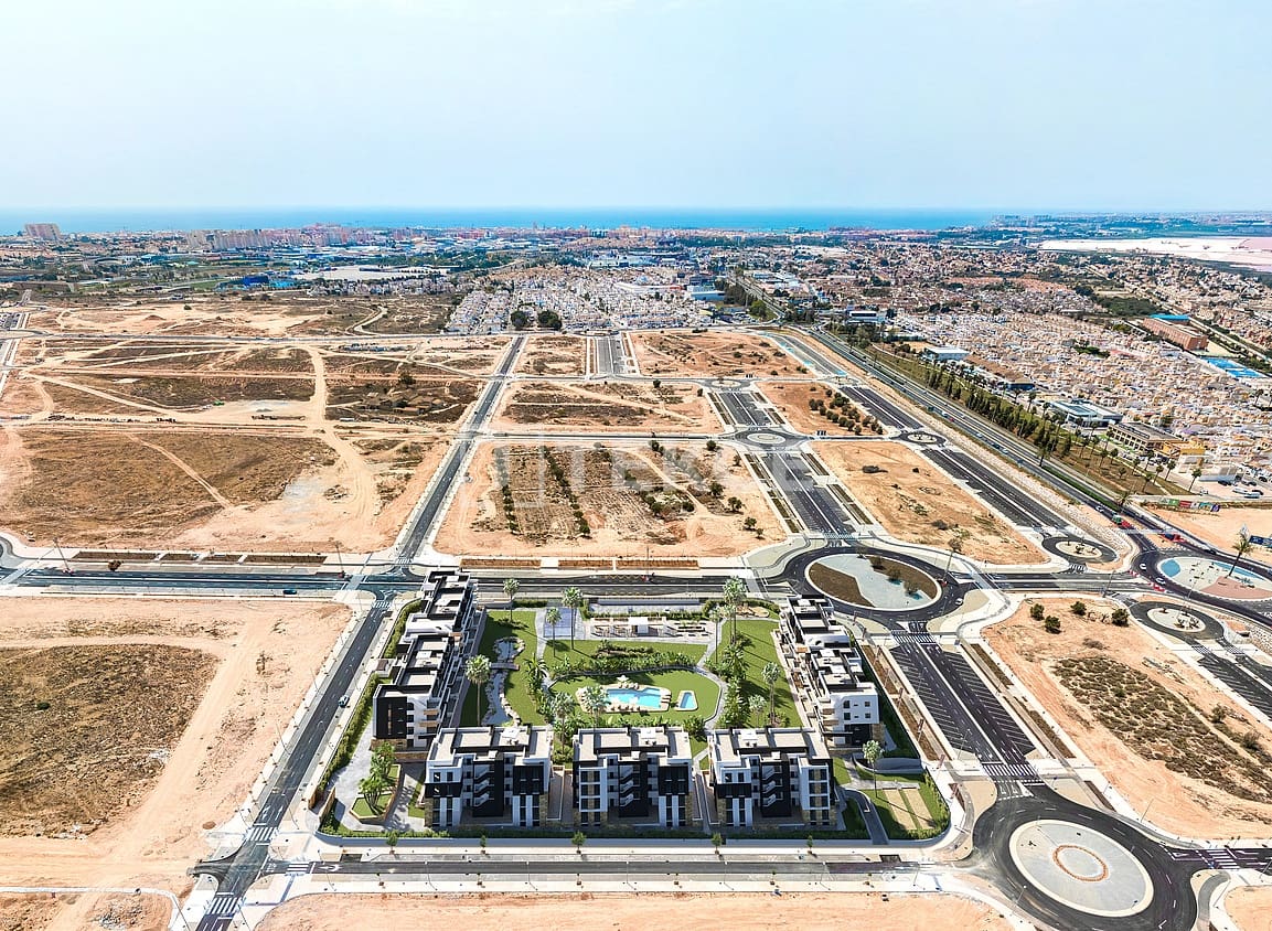 2 sovrum Lägenhet till salu i Torrevieja med pool - 295 000 € (Ref: 9232075)